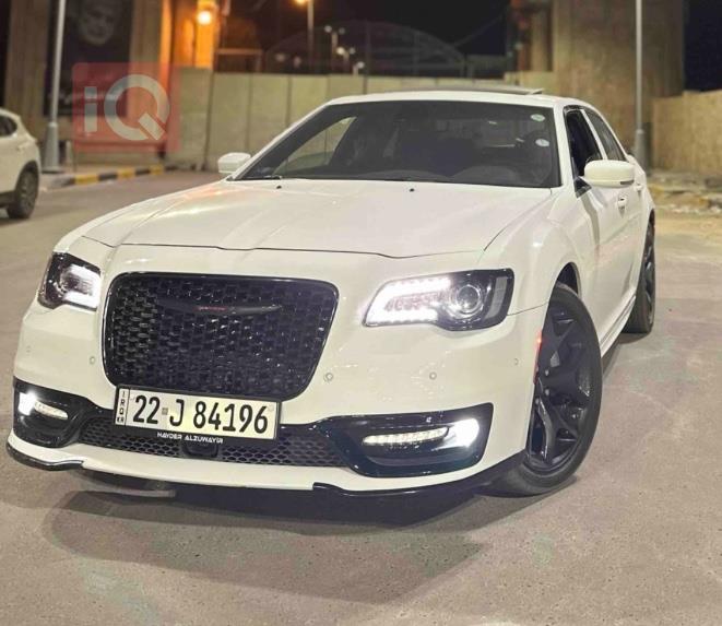 كرايسلر 300